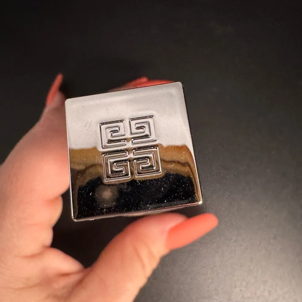Givenchy Full Size Concealer BRAND NEW Shade 42